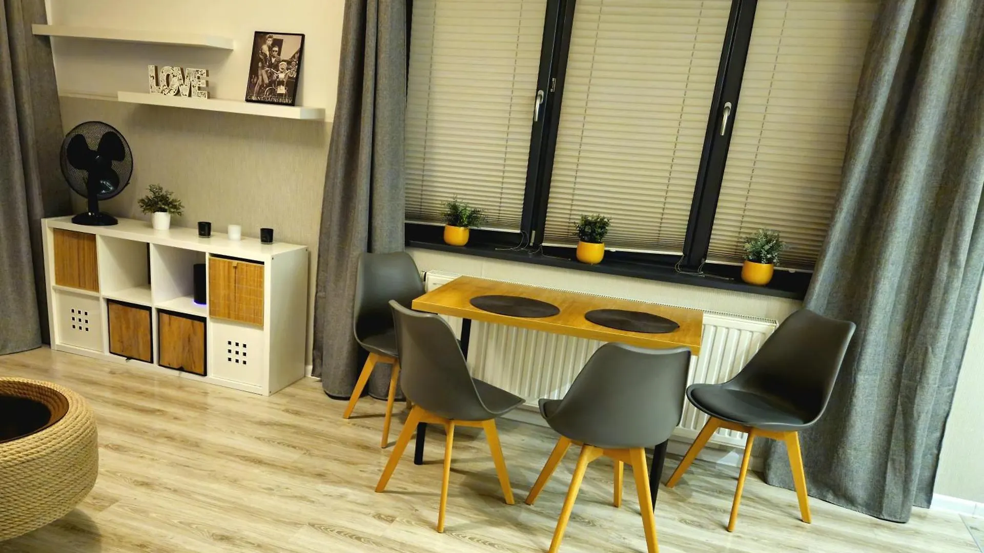 Apartament Czerwone Maki Krakow Apartment